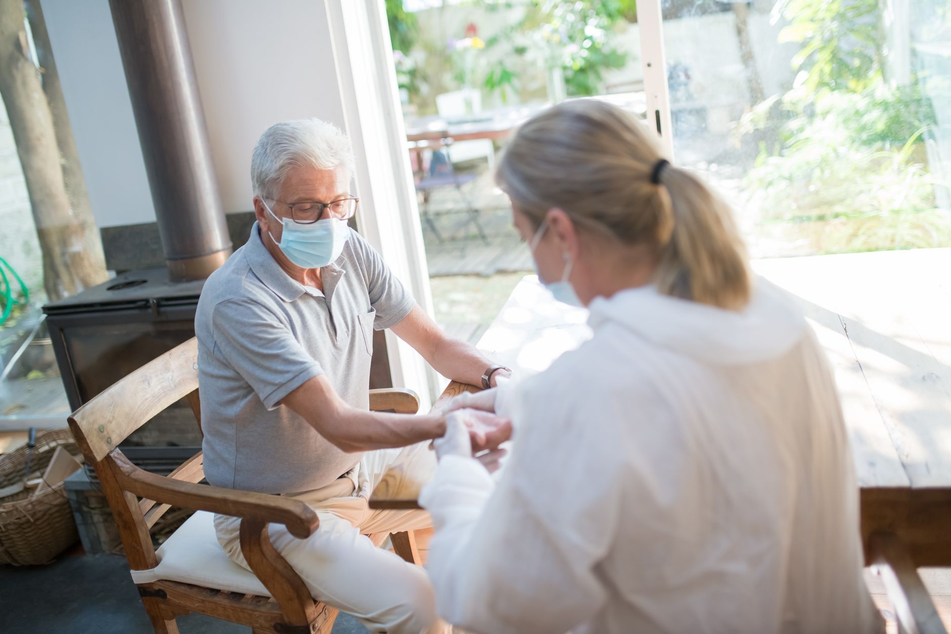 Infirmière à domicile équipe à Aulnay-sous-Bois